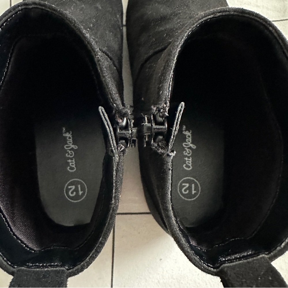 KIDS: cat & jack booties - Picture 5 of 7